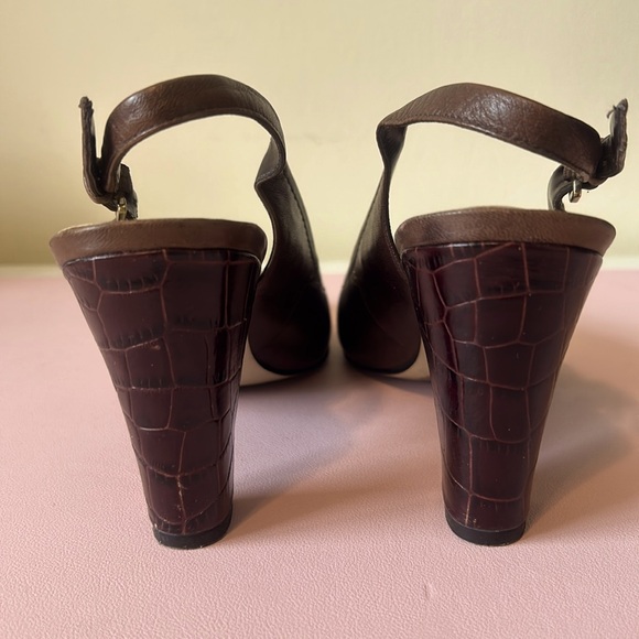 Size 8 Brown Leather Croc Slingbacks - Picture 4 of 8